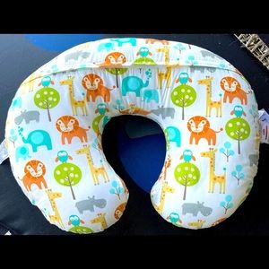 Barely used breast feeding pillow. In a new condition.